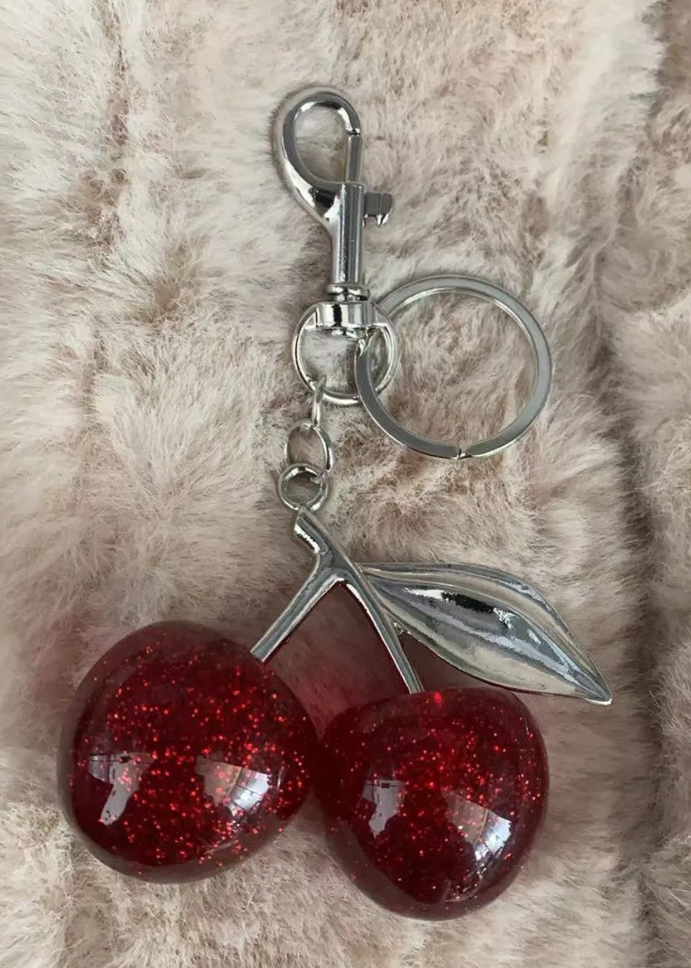 Encanto de cereza roja