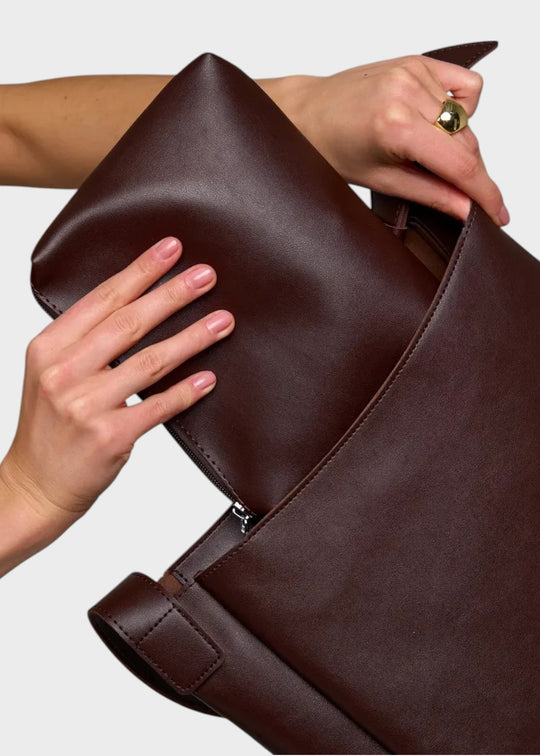 Bolso de cuero Julia + 1 neceser de regalo